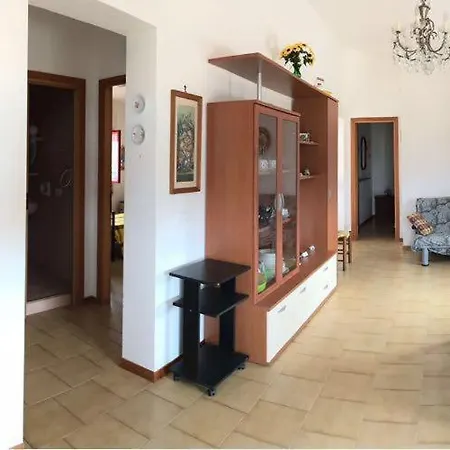 Con Veranda Primo Piano Lejlighed Reitani
